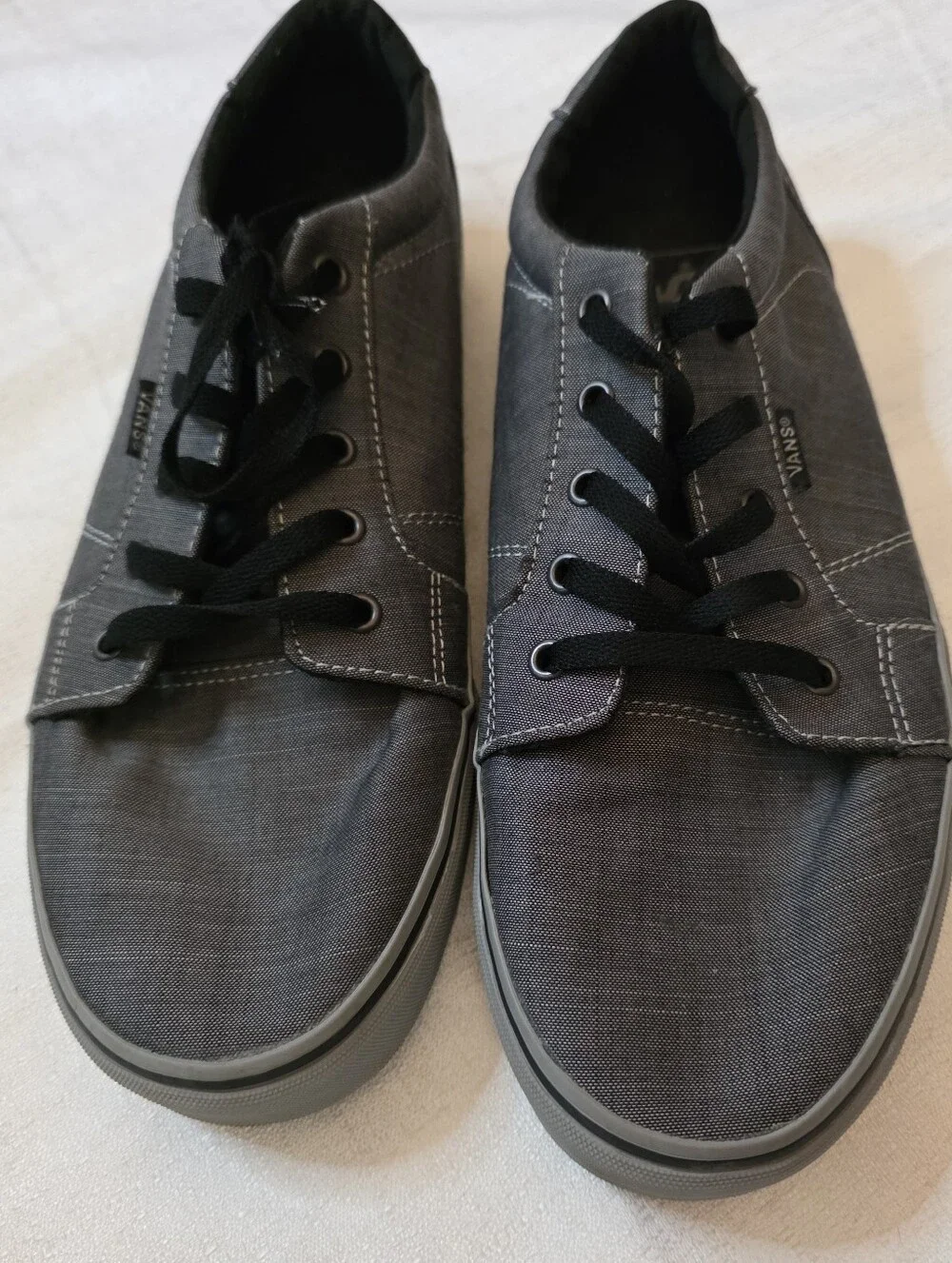 Vans Bishop Gray Low Top Skater Shoes Size 12